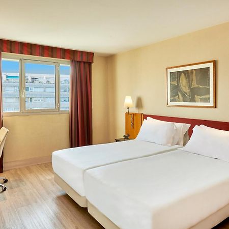 Nh Ciutat De Reus Hotell Exteriör bild
