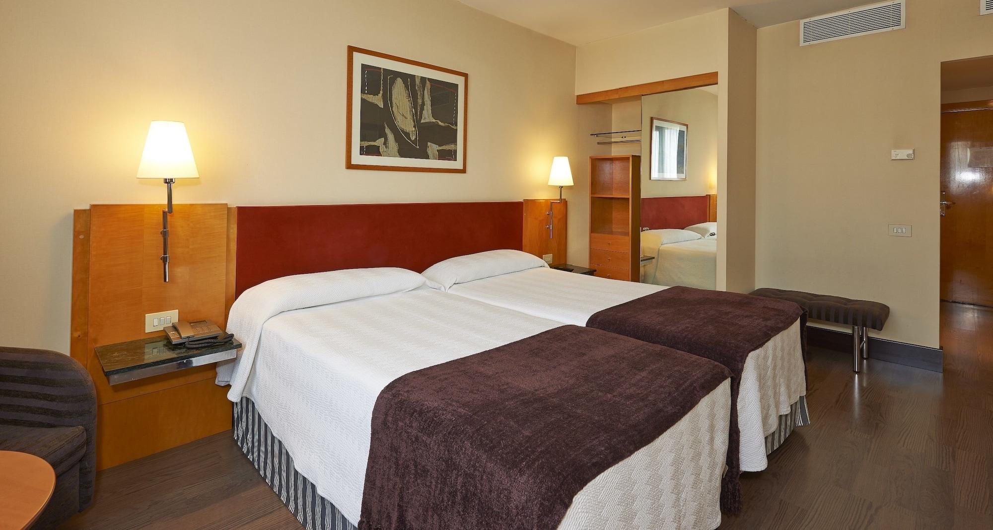 Nh Ciutat De Reus Hotell Exteriör bild