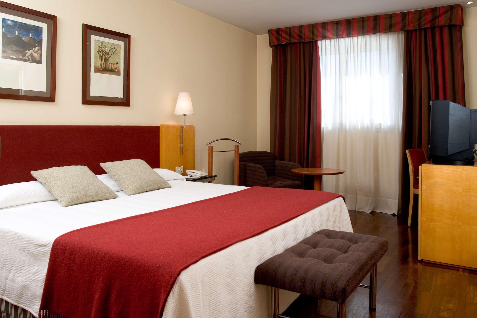 Nh Ciutat De Reus Hotell Exteriör bild