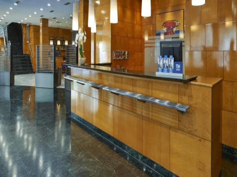 Nh Ciutat De Reus Hotell Exteriör bild